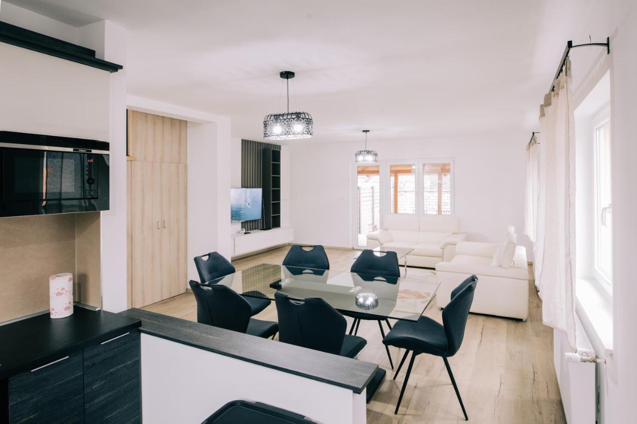 Tulip Guest House I. Palic Exterior photo